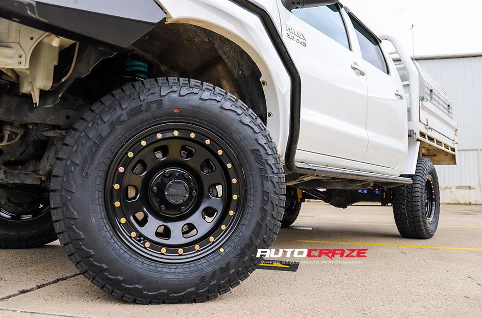 TOYOTA HILUX N70 4WD D LOCKER BLACK